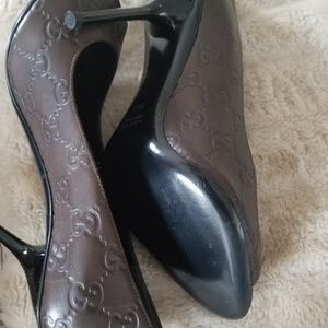 Gucci open toe pumps